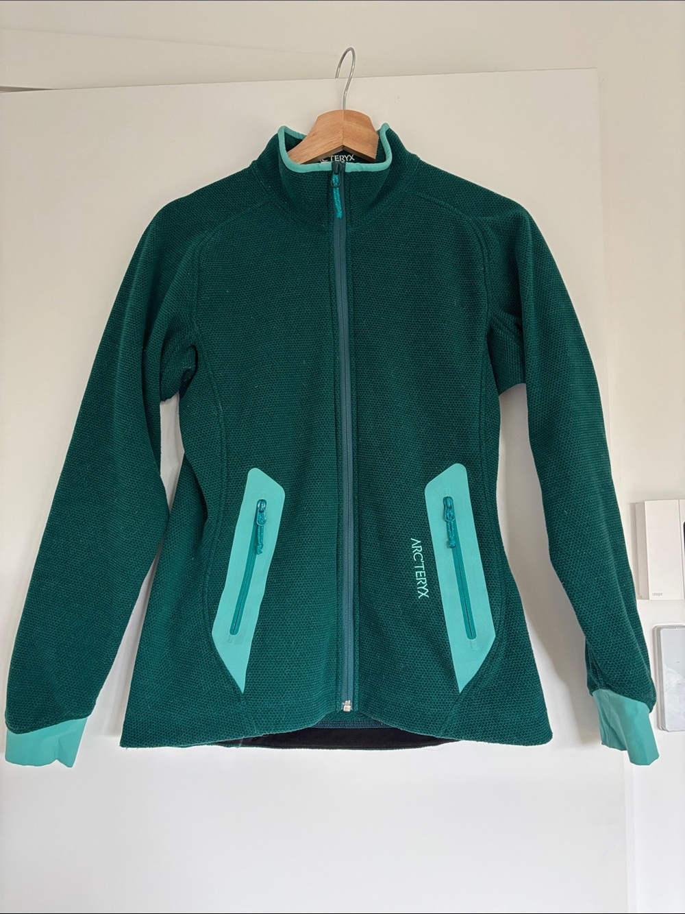Arc'teryx Teal and Aqua Women's Full-Zip Fleece Jacket